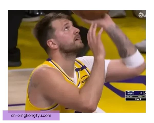 东契奇41分创纪录 16次失误或禁赛一场 东契奇41分创纪录 16次失误或禁赛一场